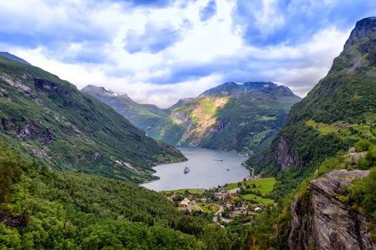 Flower Chulen of Norway